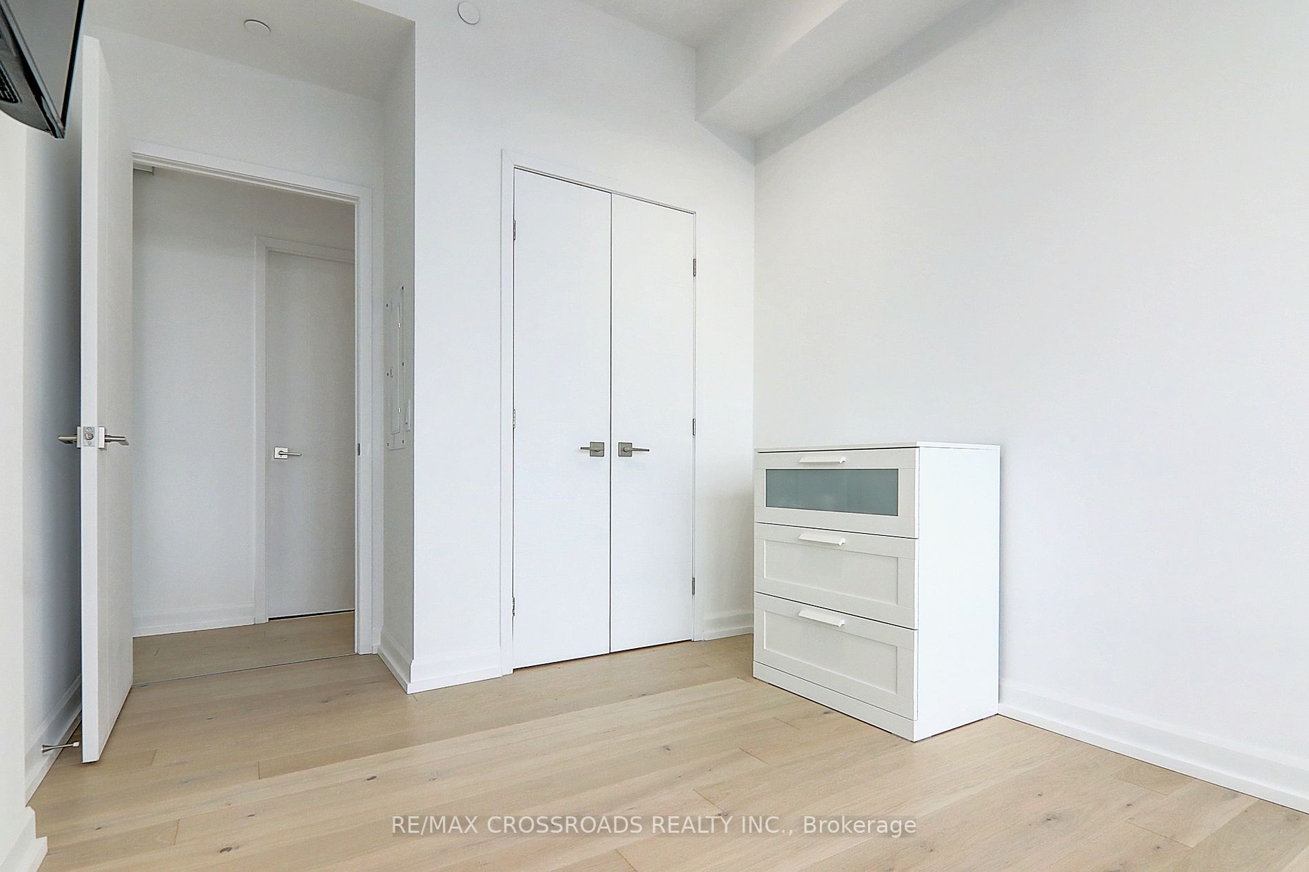 488 University Ave, #4310
