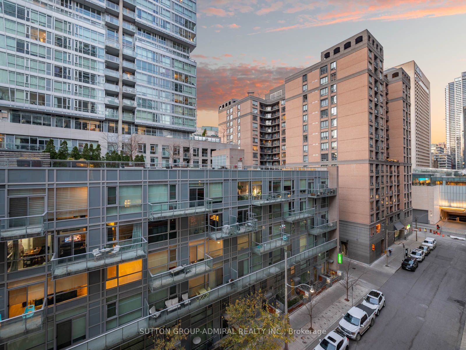 21 Nelson St, #718