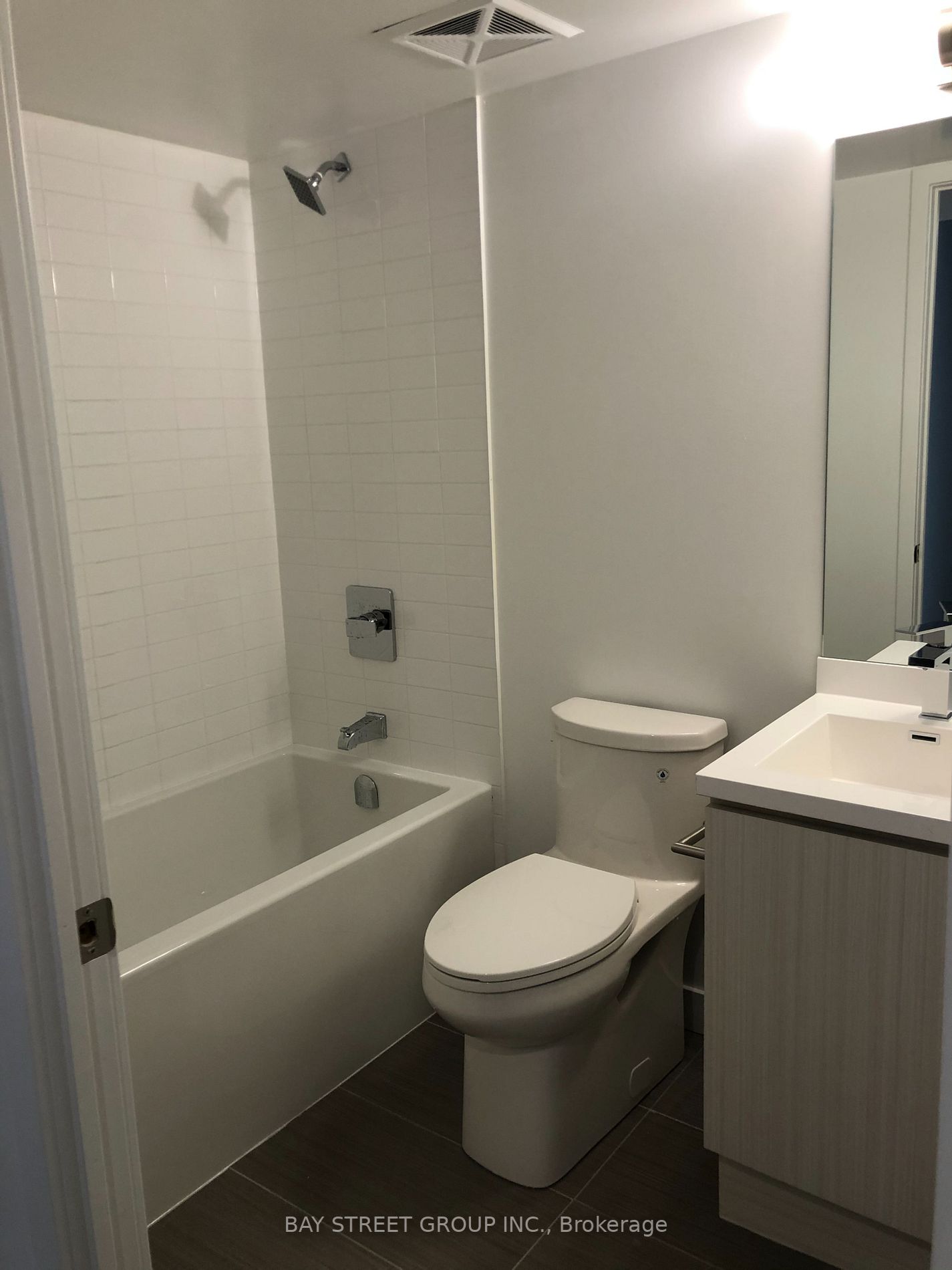 181 Huron St, #606