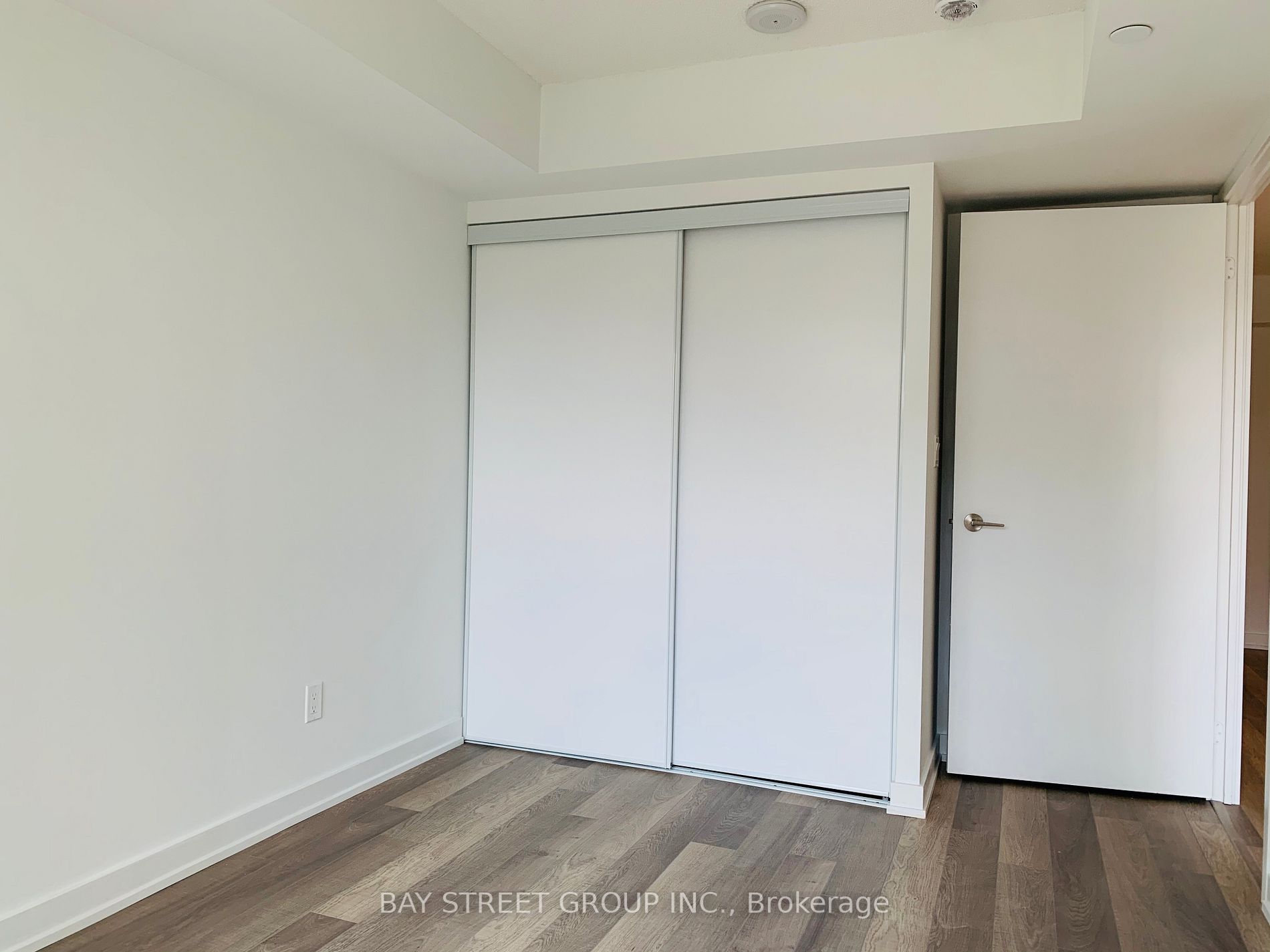 181 Huron St, #606
