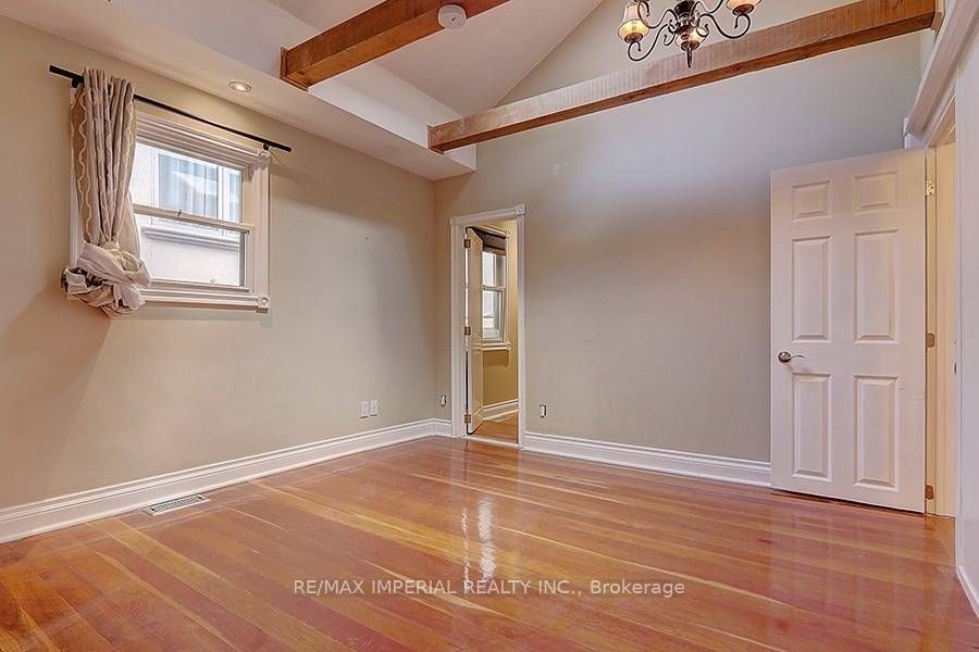 222 Wilfred Ave, #Main