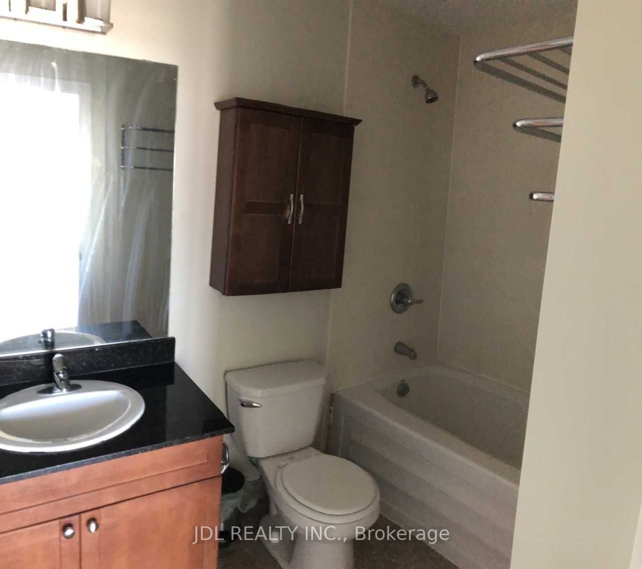 30 Canterburry Plaz, #1206