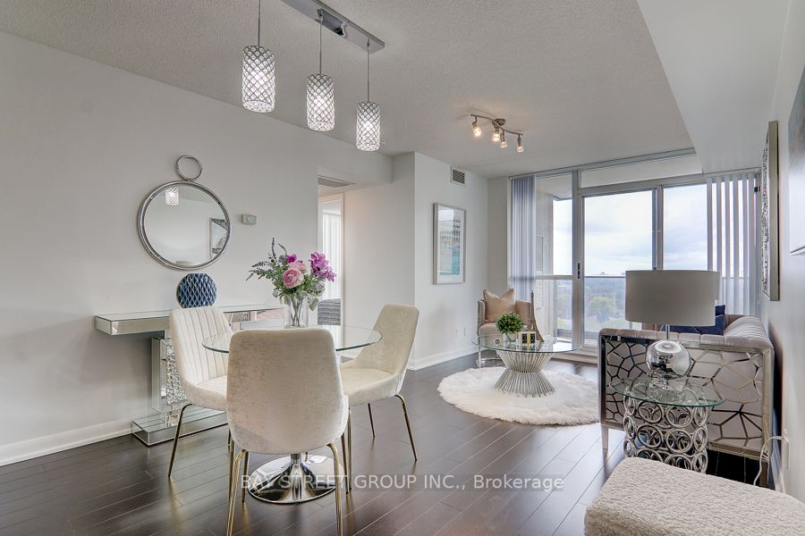 5793 Yonge St, #1202