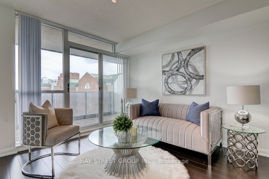 5793 Yonge St, #1202