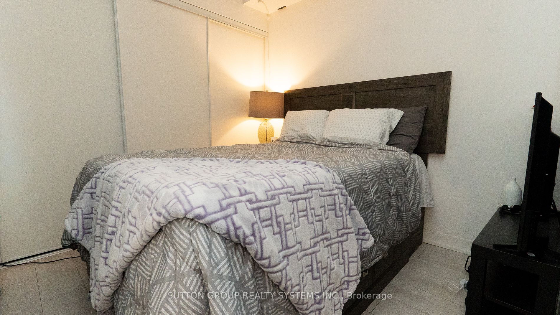 31 Tippett Rd, #459