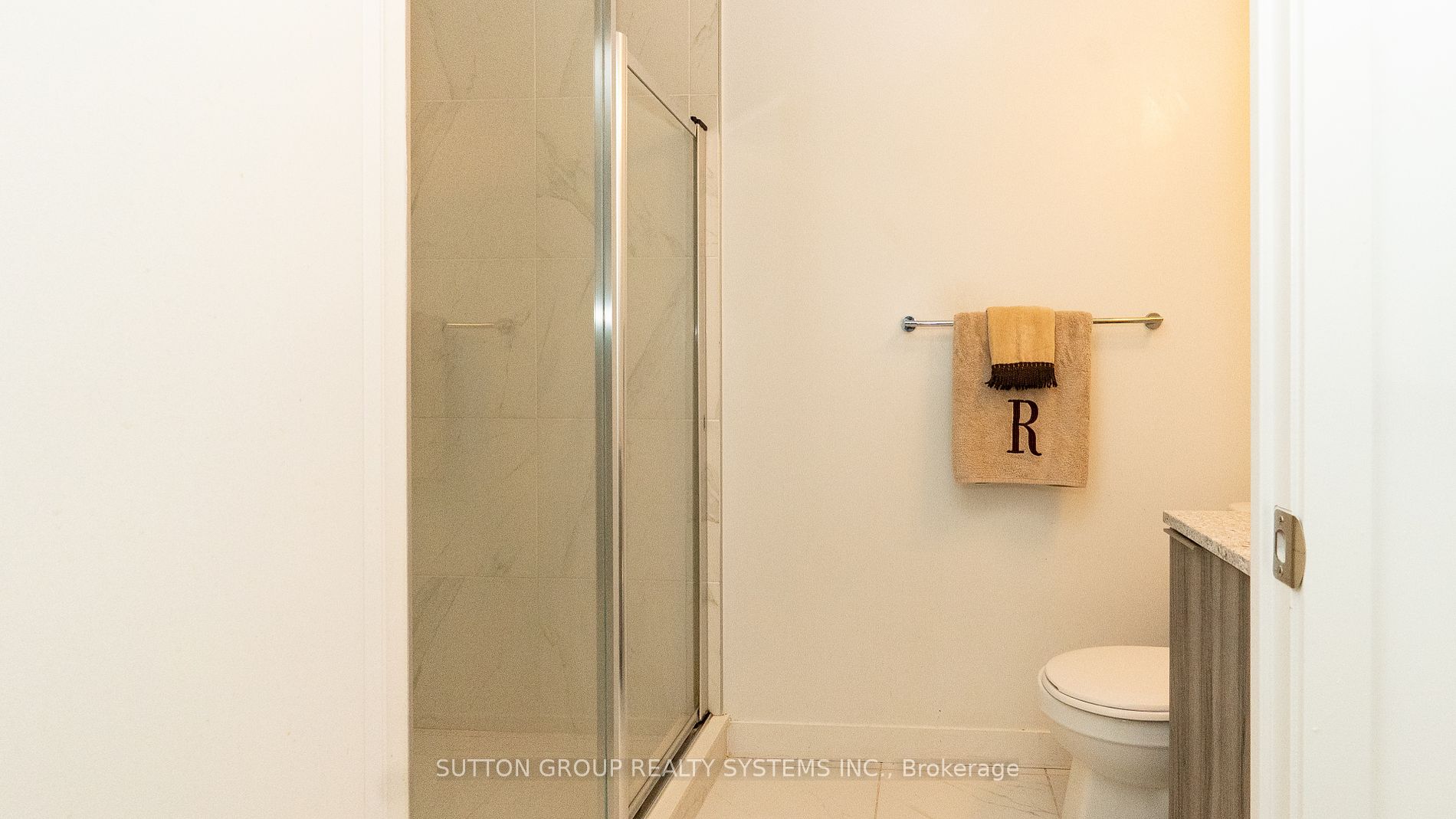 31 Tippett Rd, #459