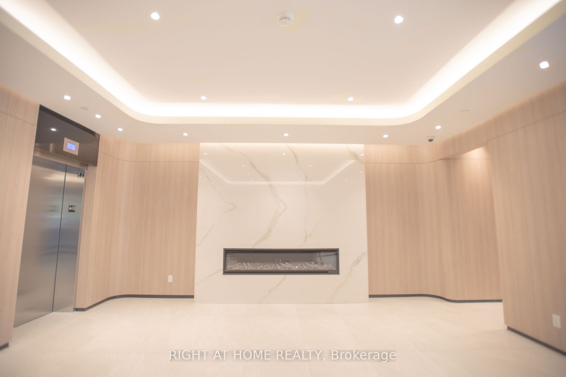 185 Alberta Ave, #705