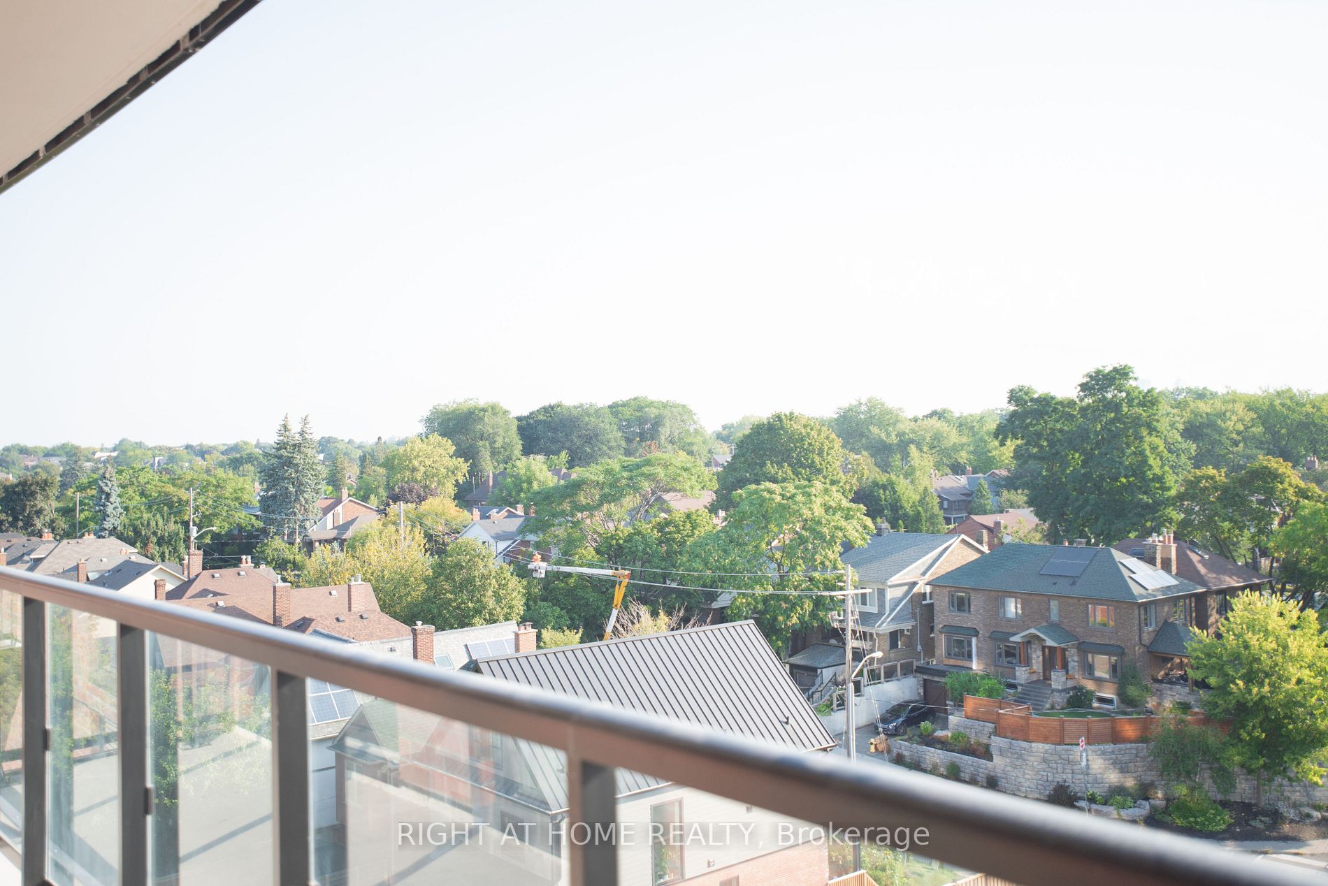 185 Alberta Ave, #705