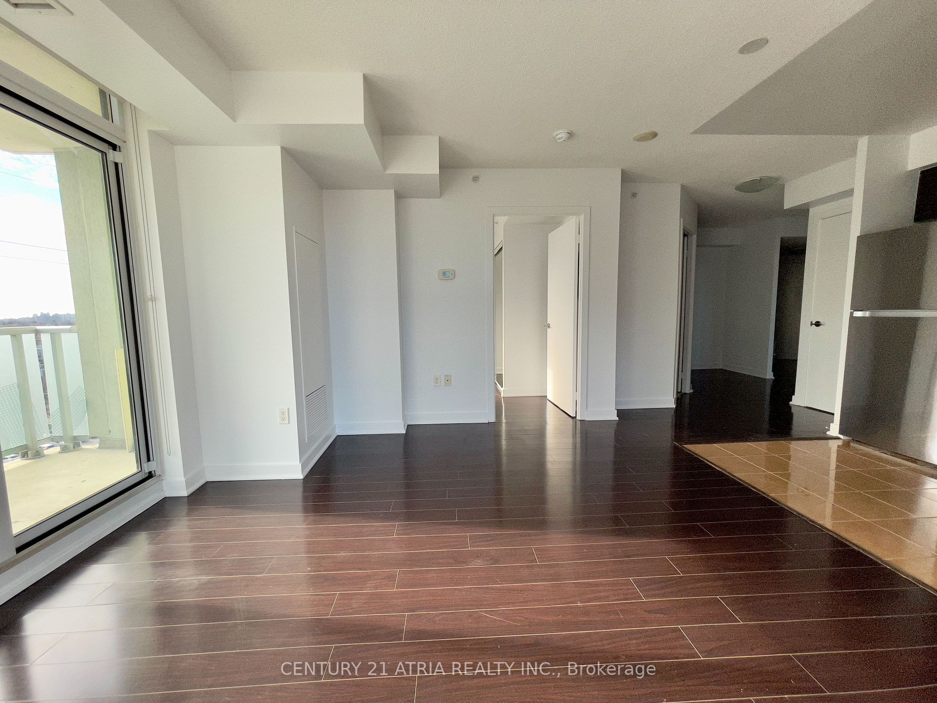 5740 Yonge St, #909