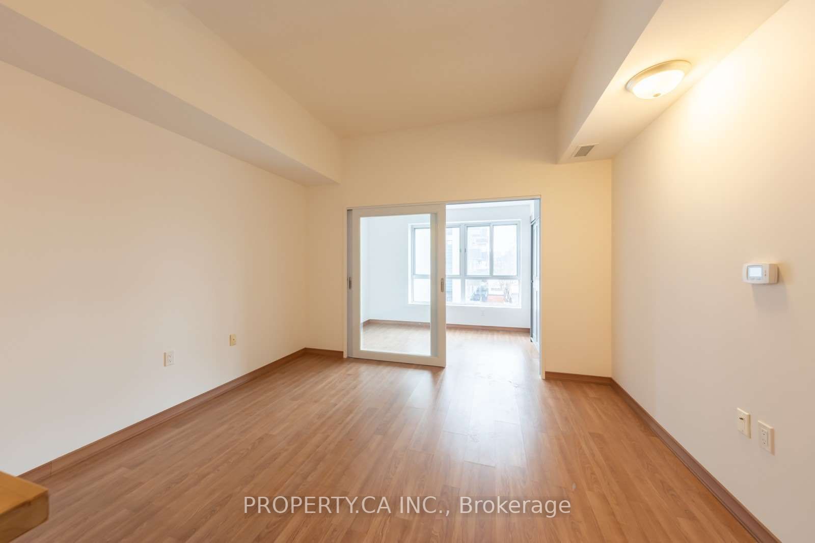 15 Maplewood Ave, #312