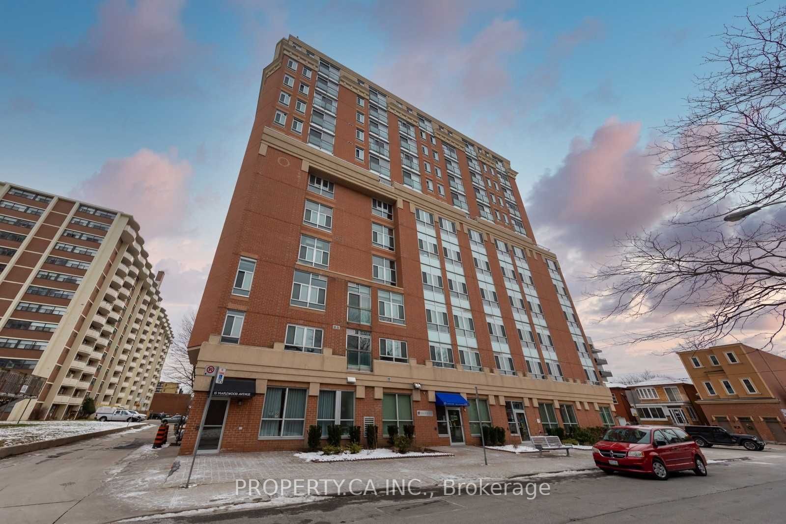 15 Maplewood Ave, #312