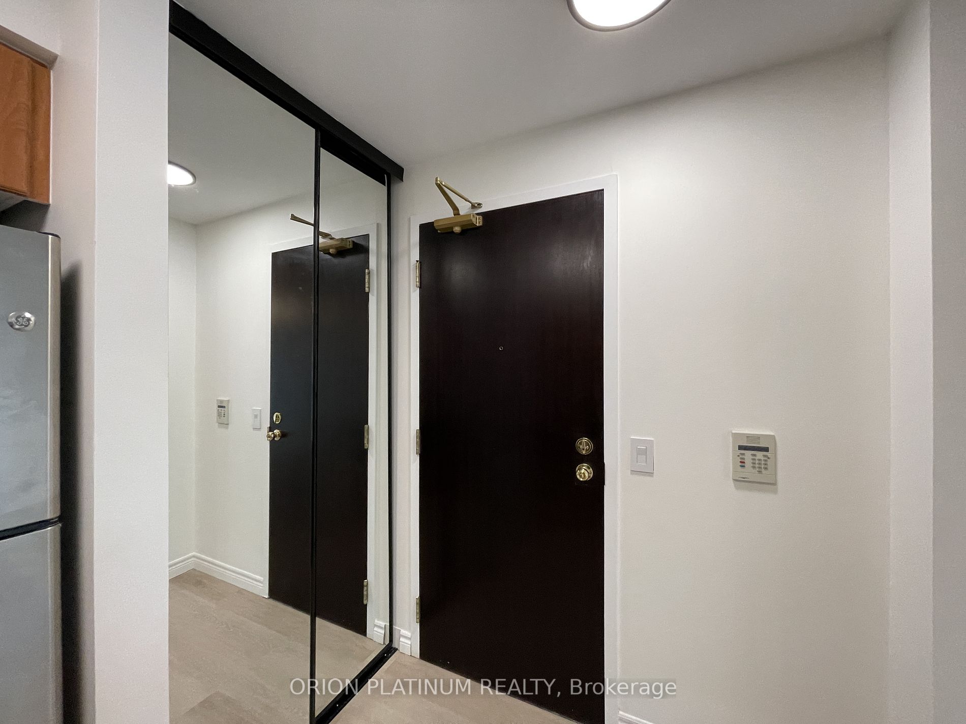 30 Grand Trunk Cres, #3707