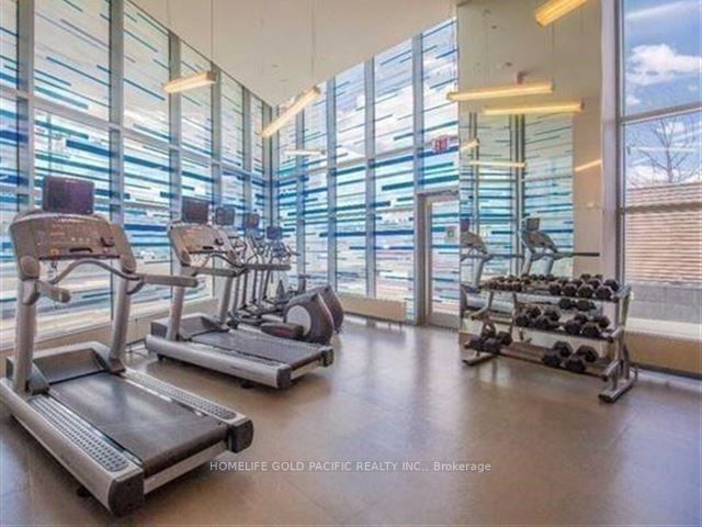 72 Esther Shiner Blvd, #903