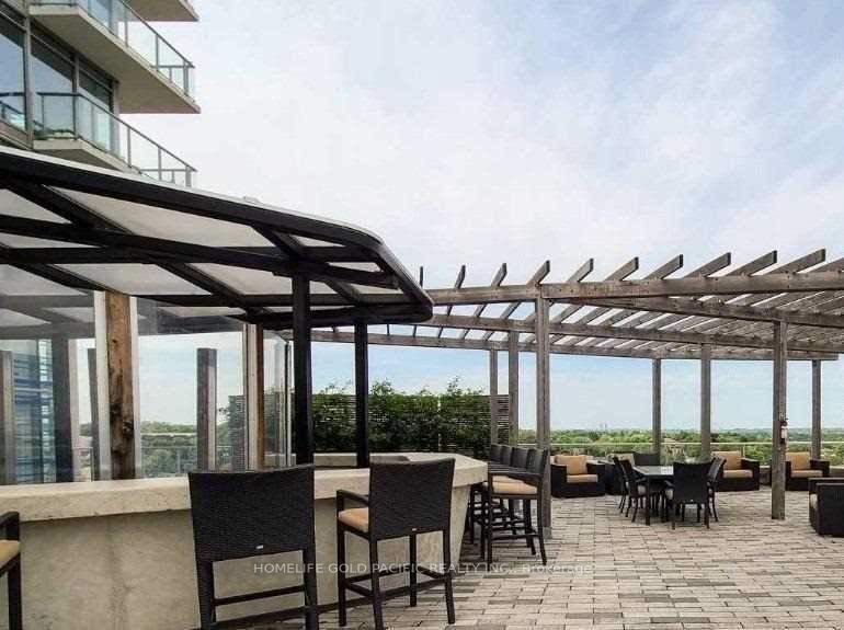 72 Esther Shiner Blvd, #903