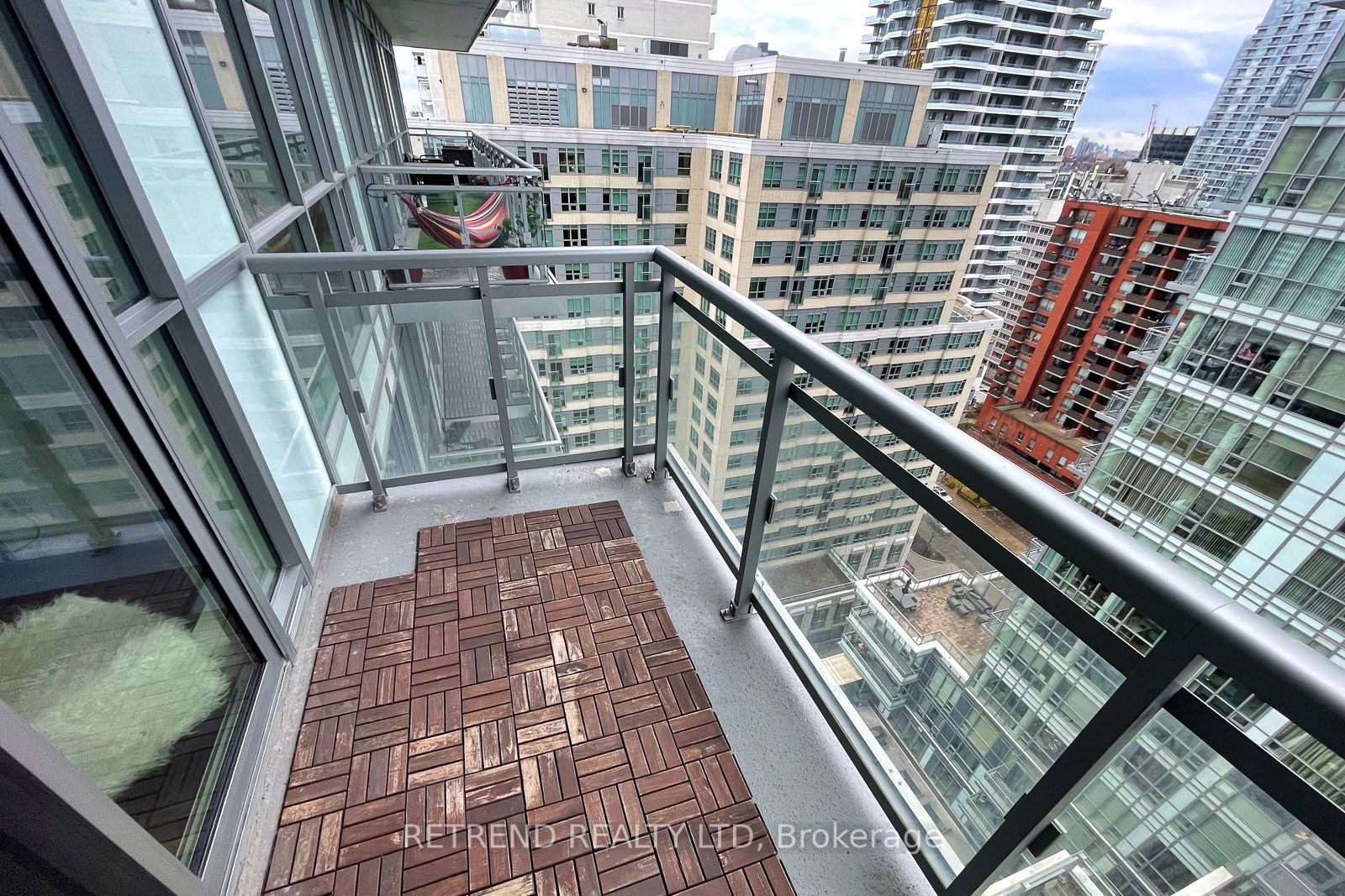 98 Lillian St, #1611