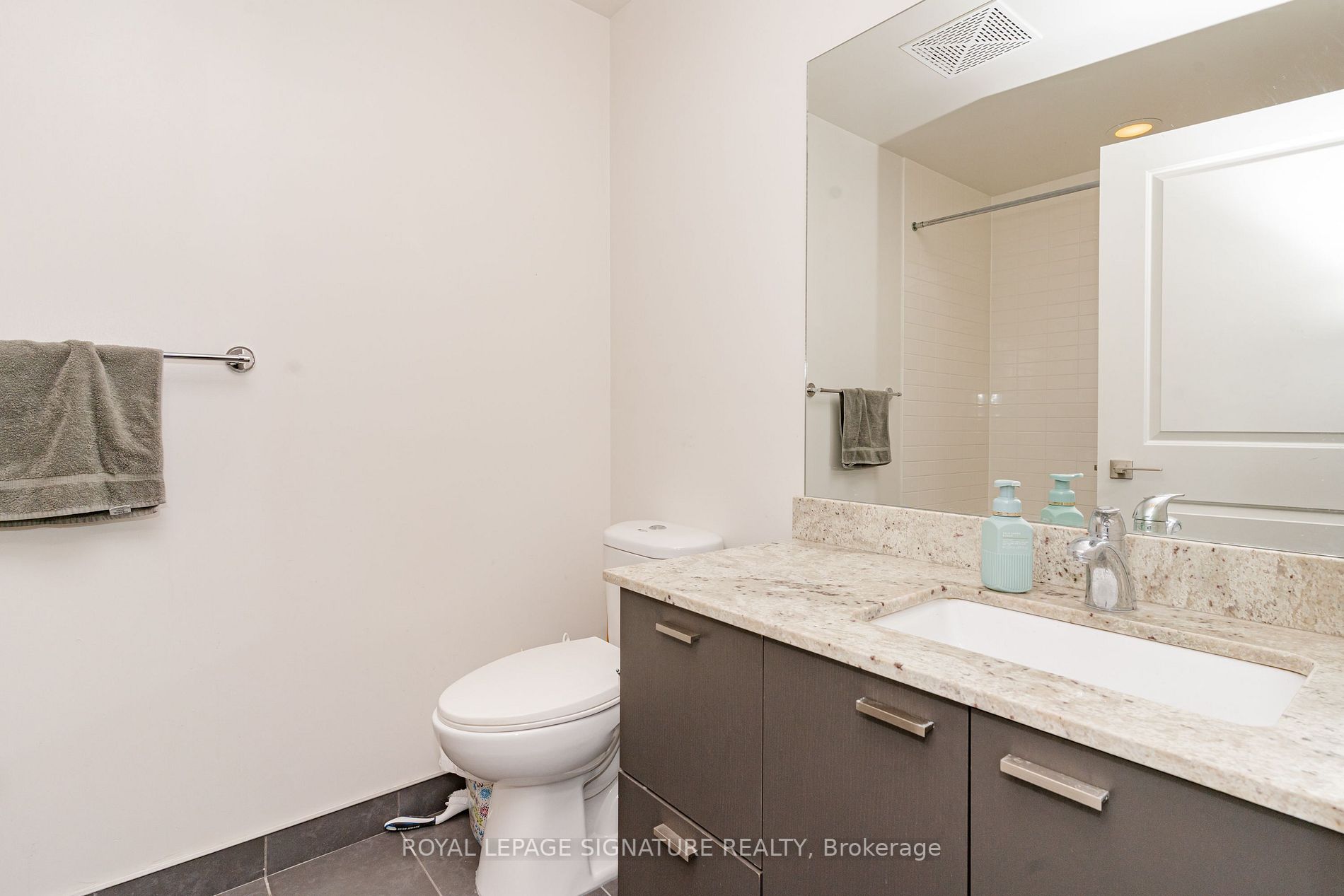 88 Sheppard Ave E, #2003