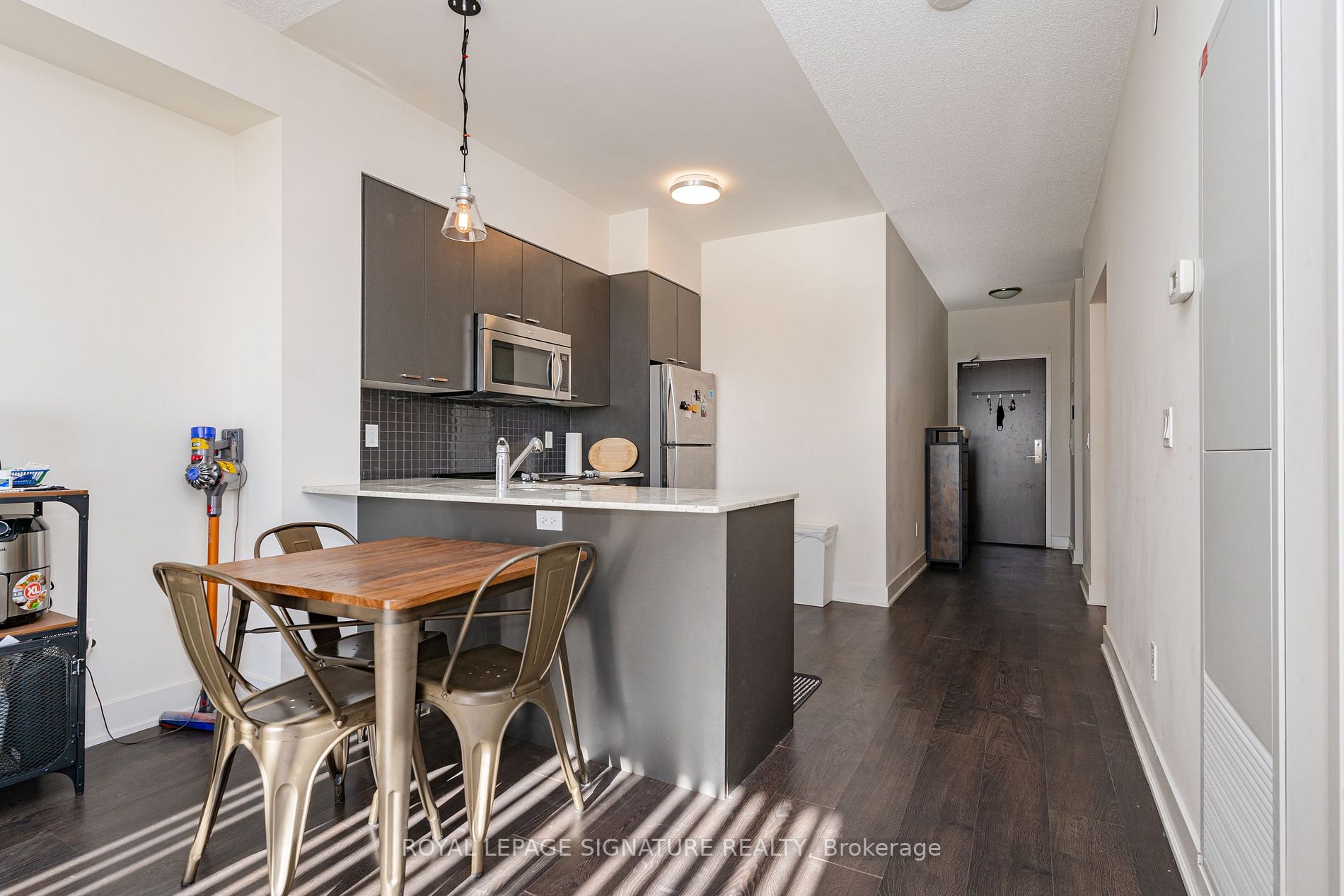 88 Sheppard Ave E, #2003