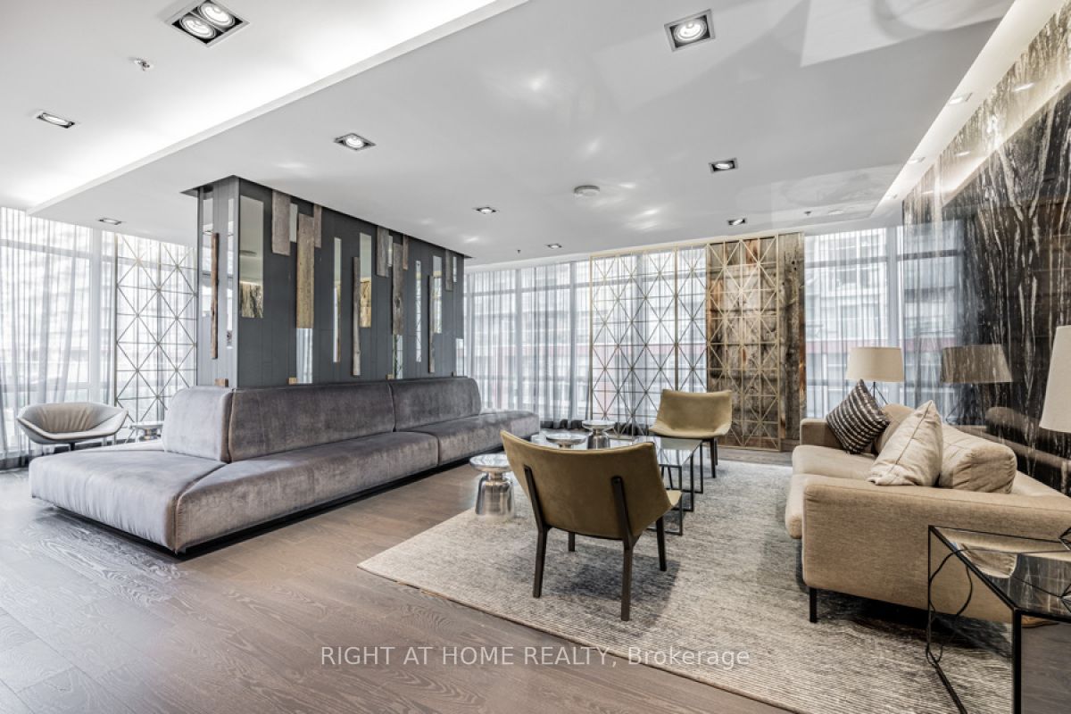 30 Nelson St, #507