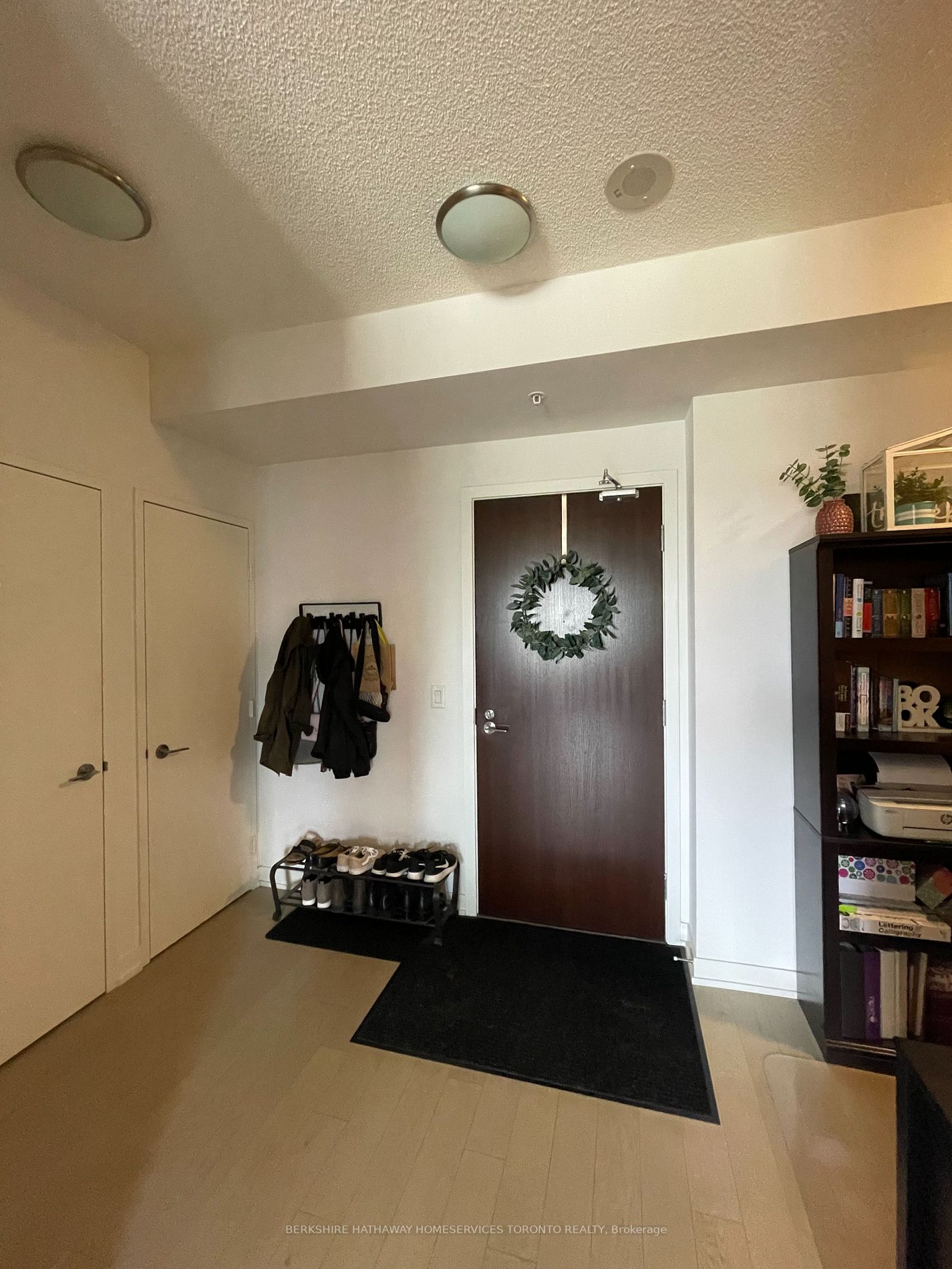 120 Bayview Ave, #N424