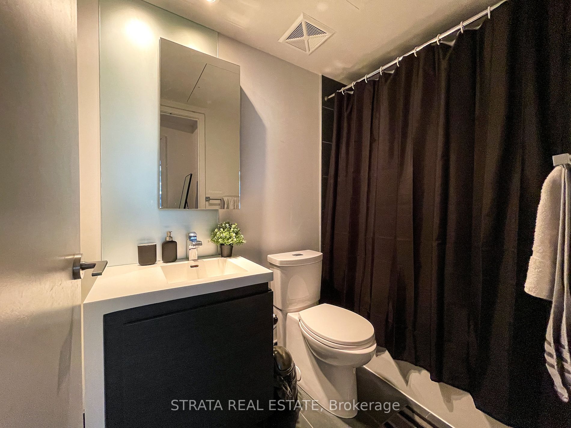 1030 King St W, #1131