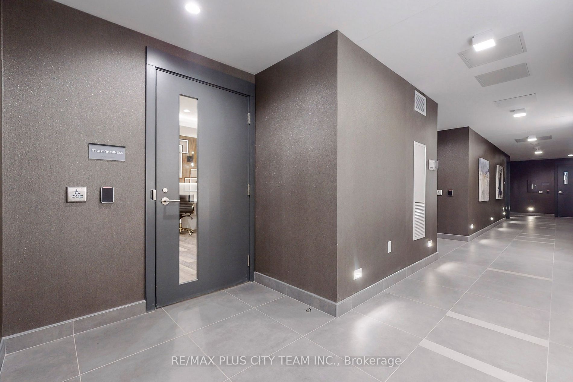 28 Freeland St, #4003