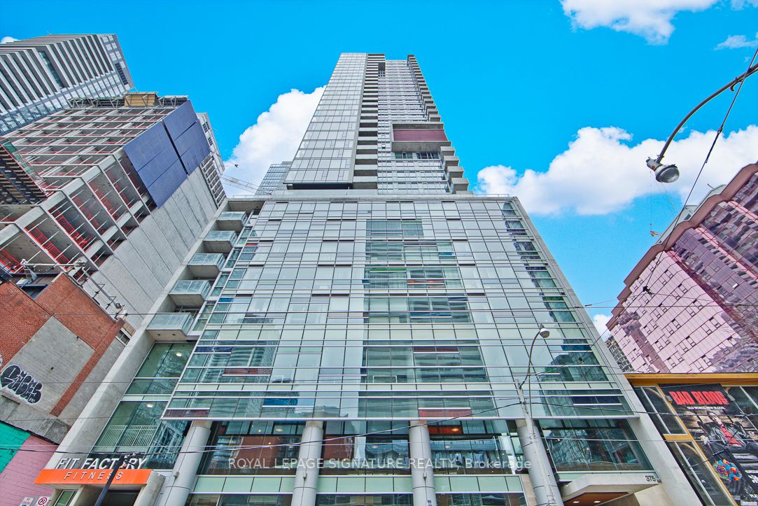 375 King St W, #3210