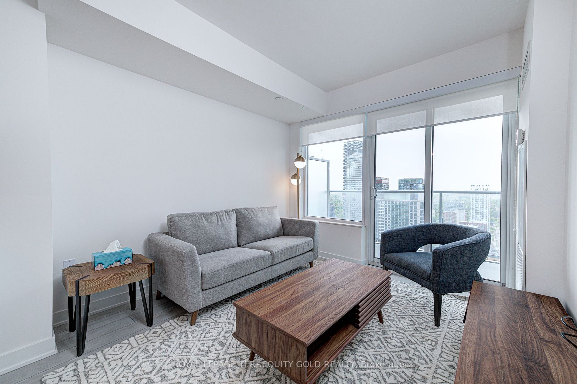 195 Redpath Ave, #3611