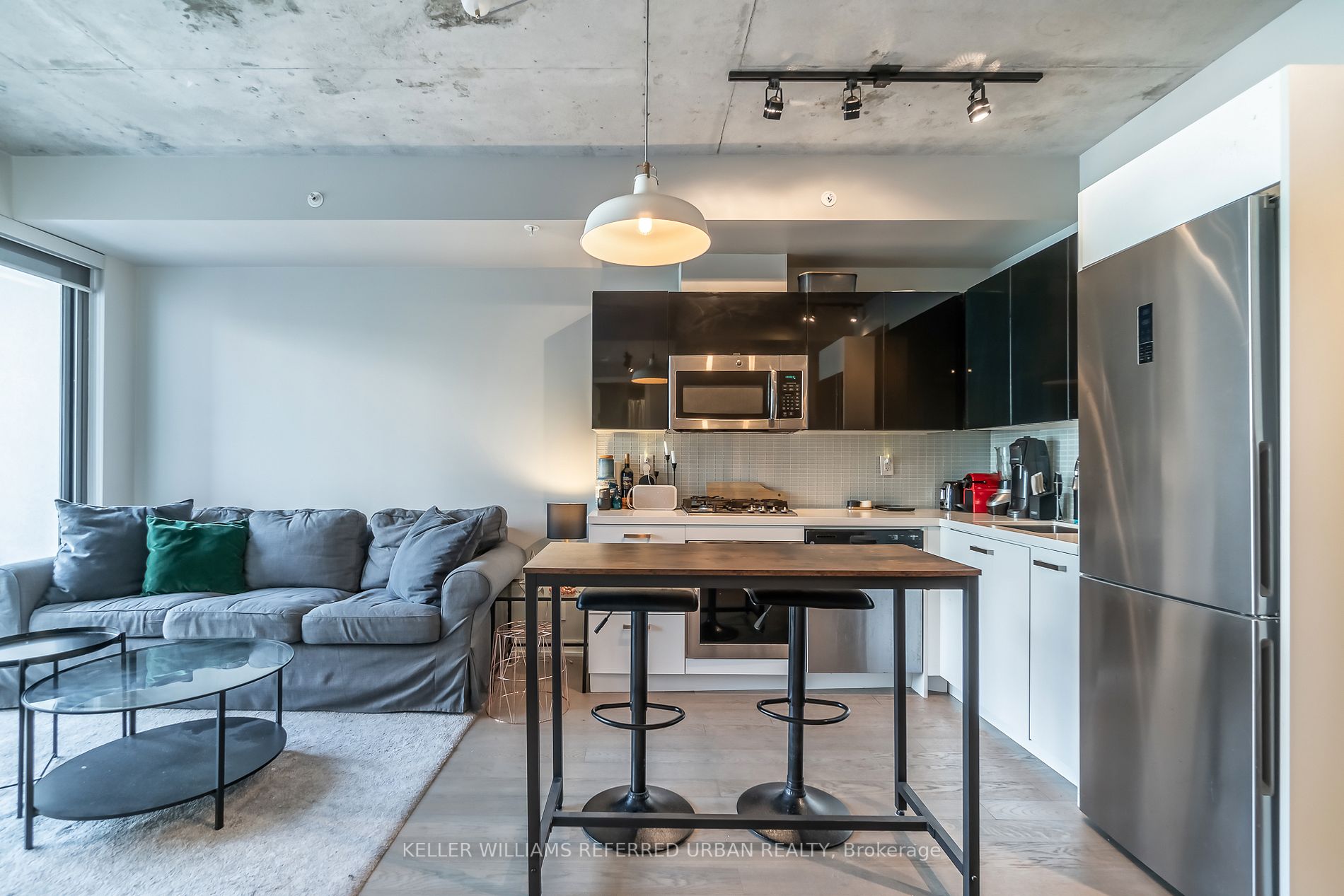 39 Brant St, #603