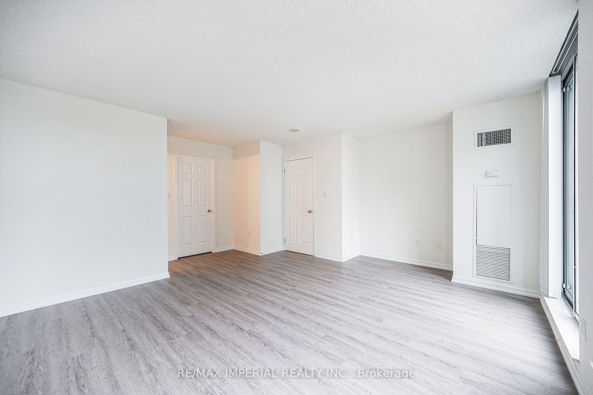 23 Lorraine Dr, #2112