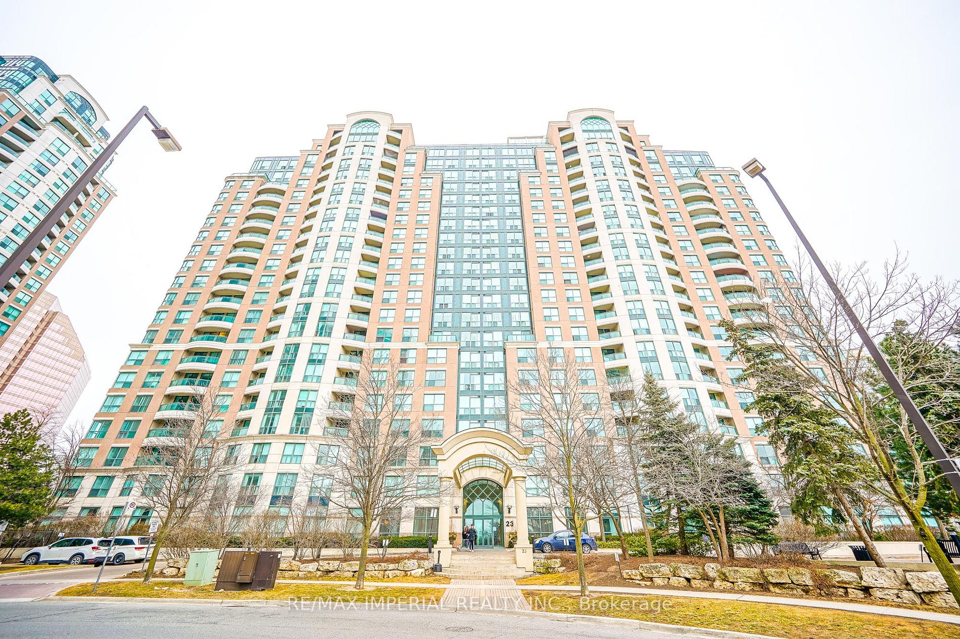 23 Lorraine Dr, #2112