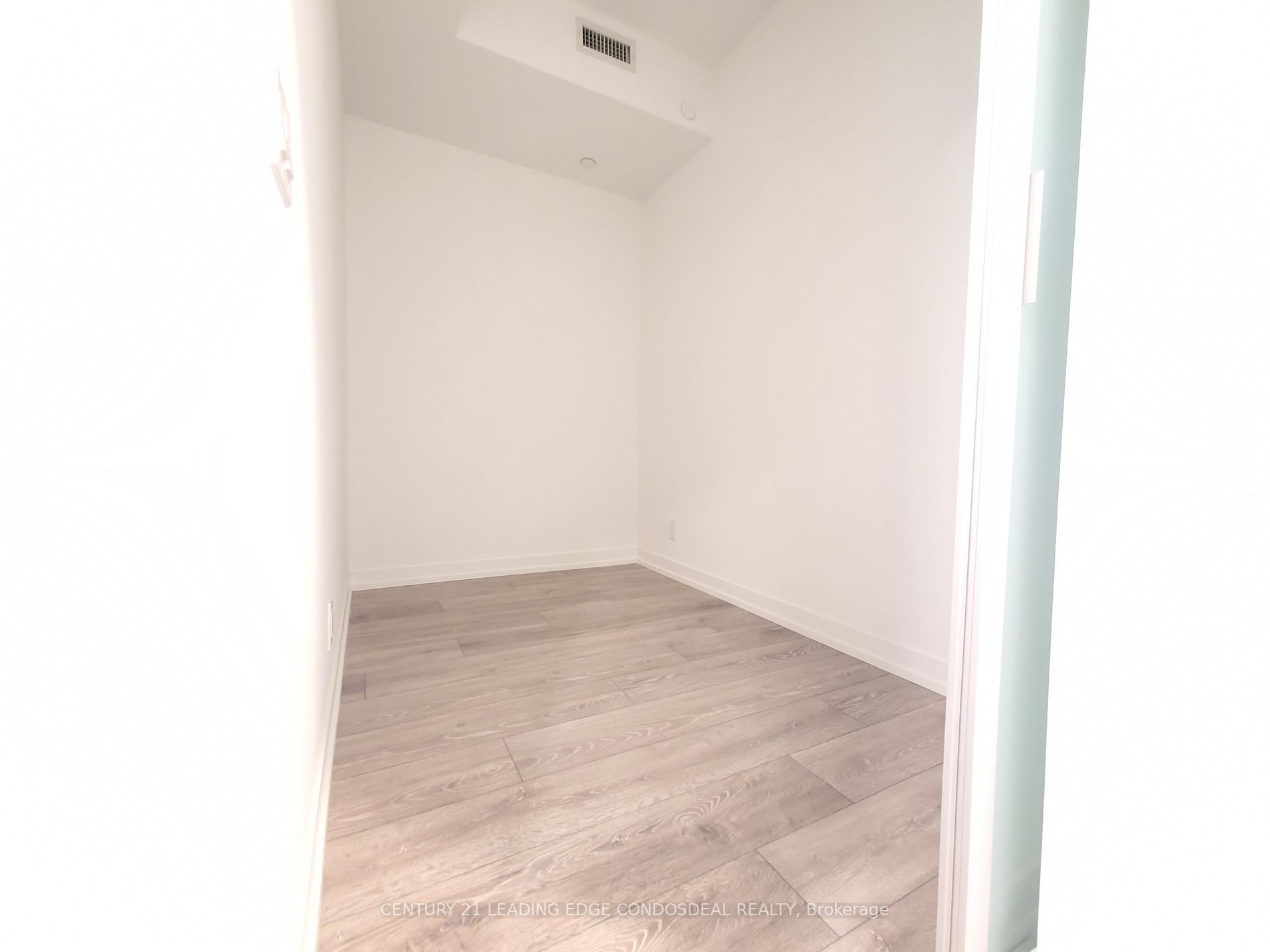 2020 Bathurst St, #328