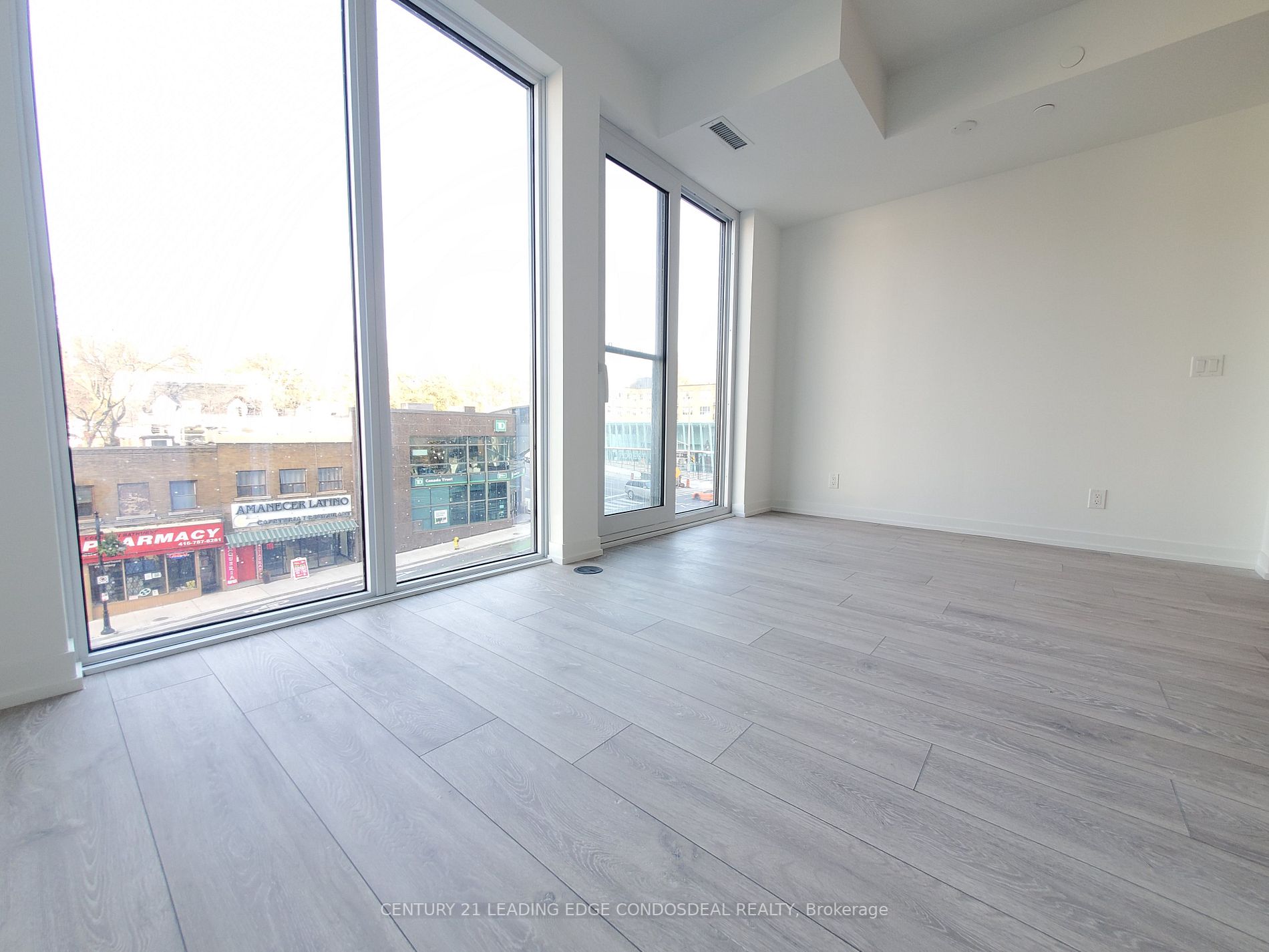 2020 Bathurst St, #328