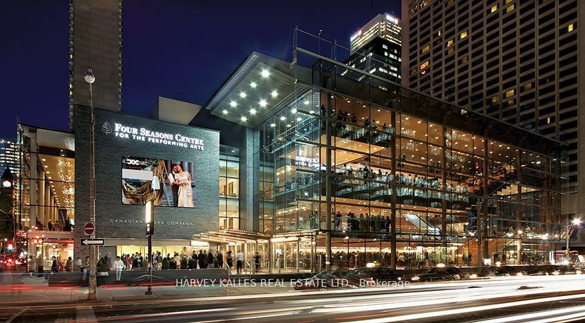 270 Queens Quay W, #502