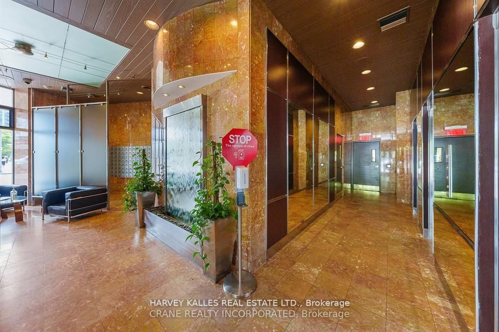 270 Queens Quay W, #502