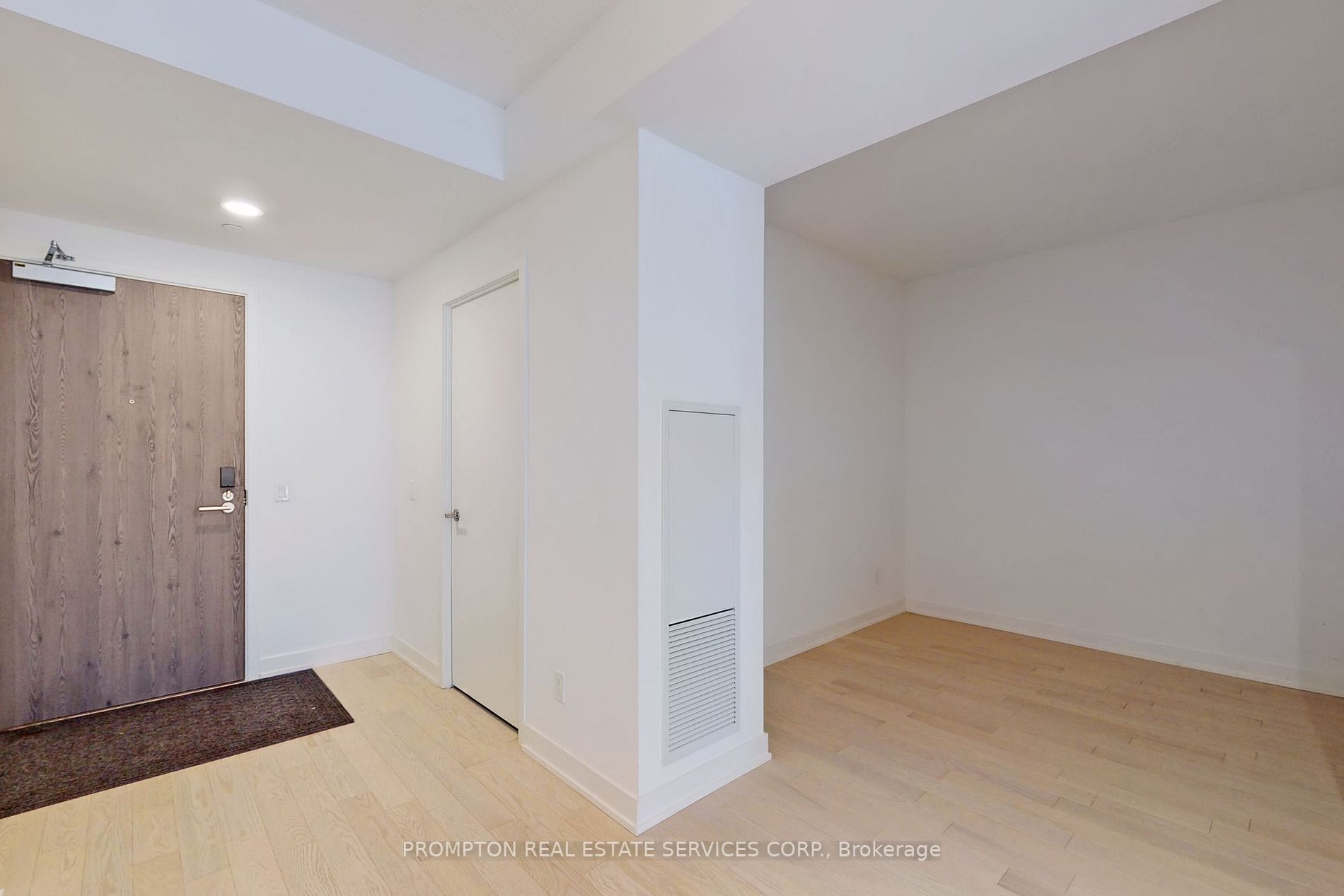 25 Richmond St E, #317