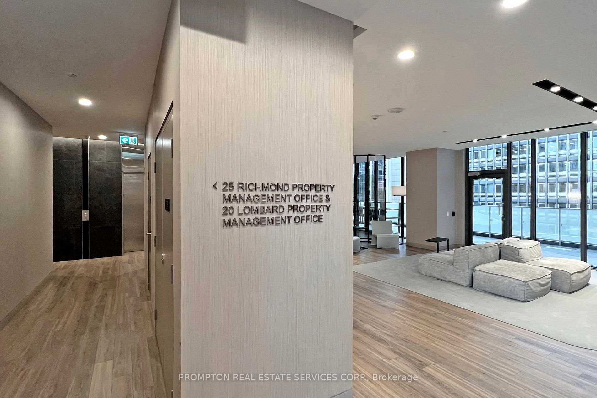 25 Richmond St E, #317