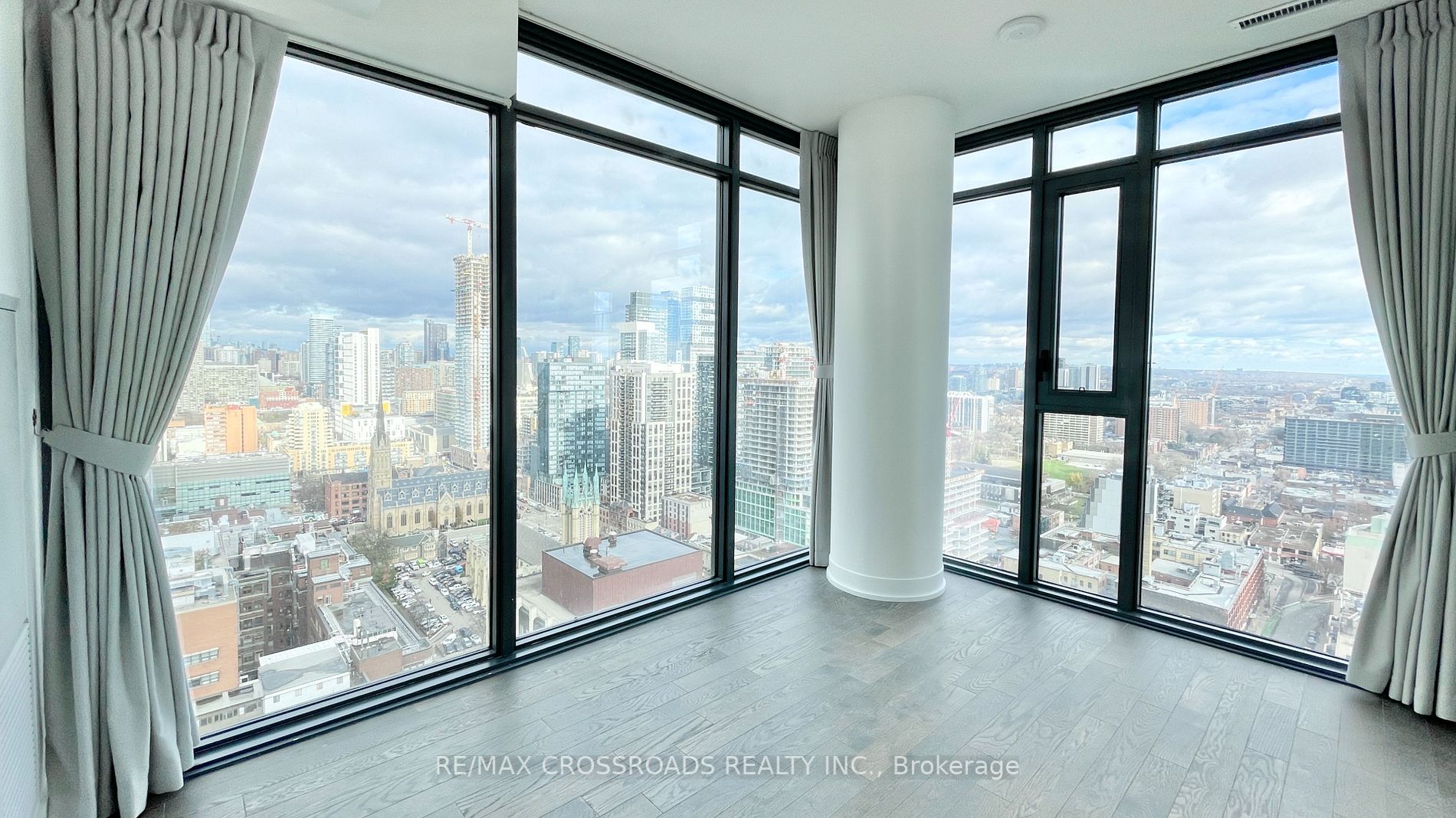 25 Richmond St E, #2816