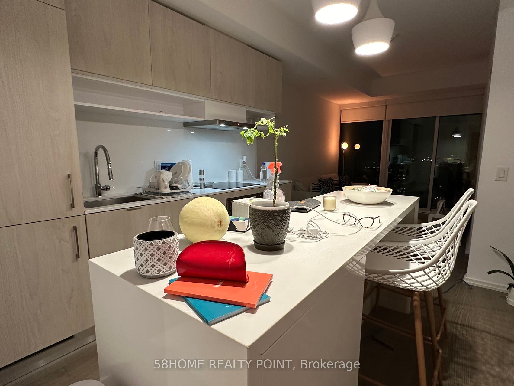 5 Soudan Ave E, #3005