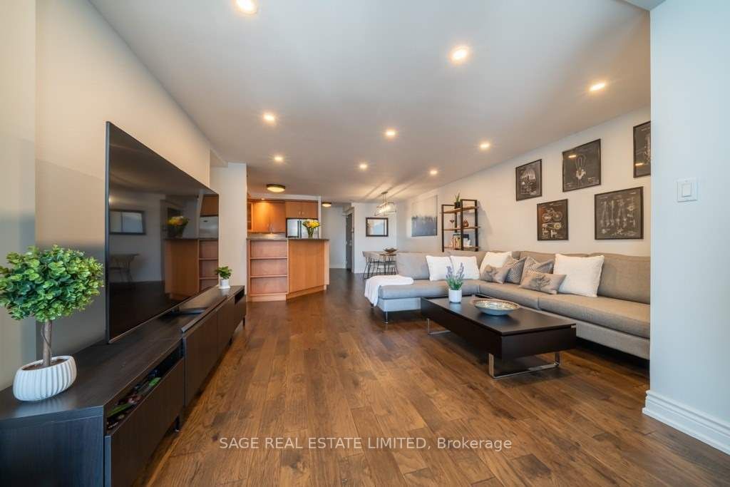 25 The Esplanade Ave, #2408