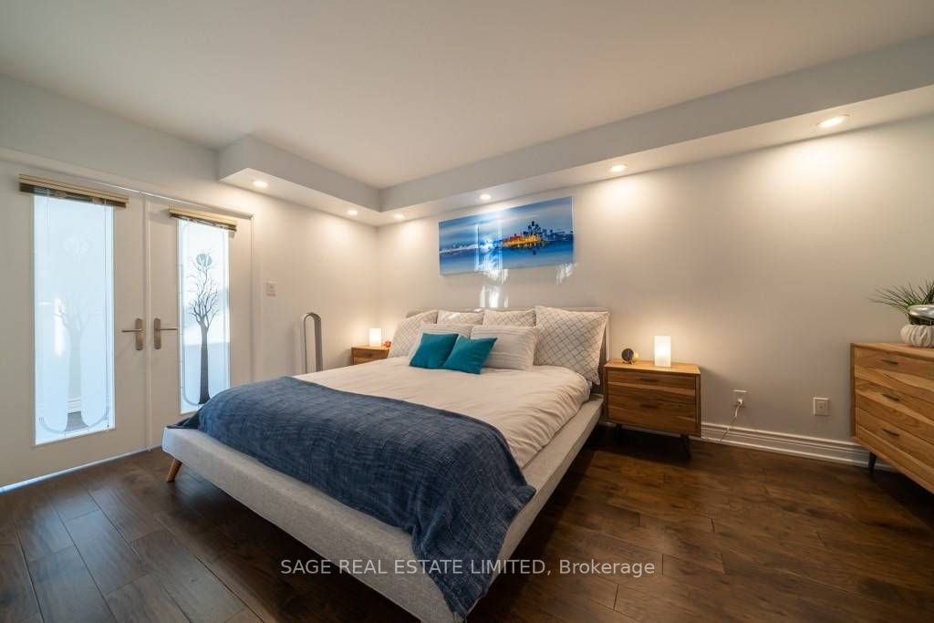 25 The Esplanade Ave, #2408