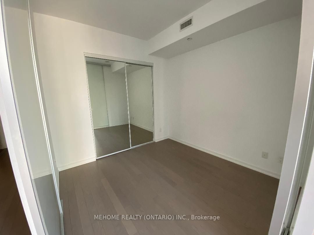 101 Peter St, #2905