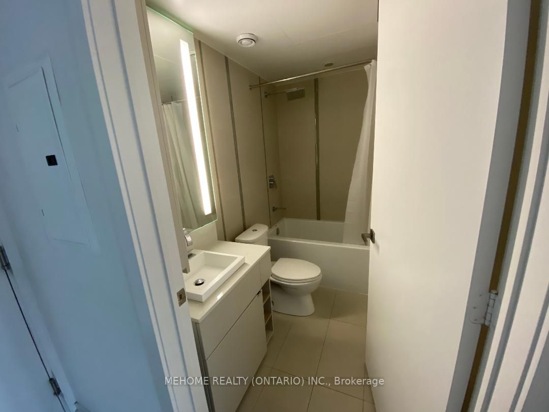 101 Peter St, #2905