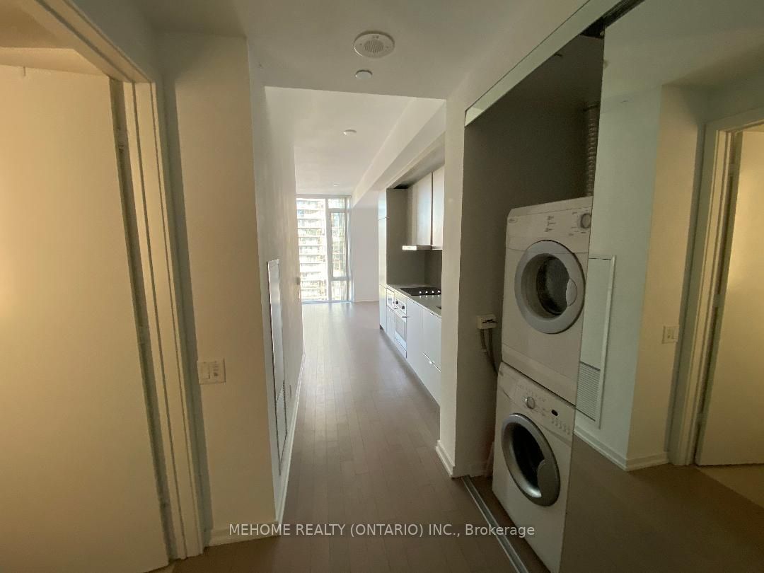 101 Peter St, #2905