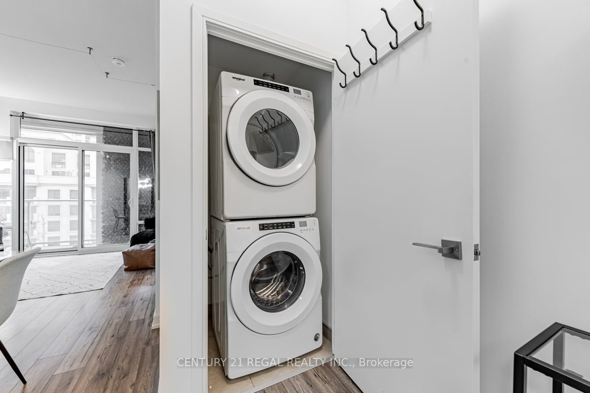 621 Sheppard Ave E, #721