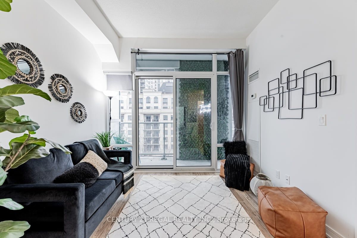 621 Sheppard Ave E, #721