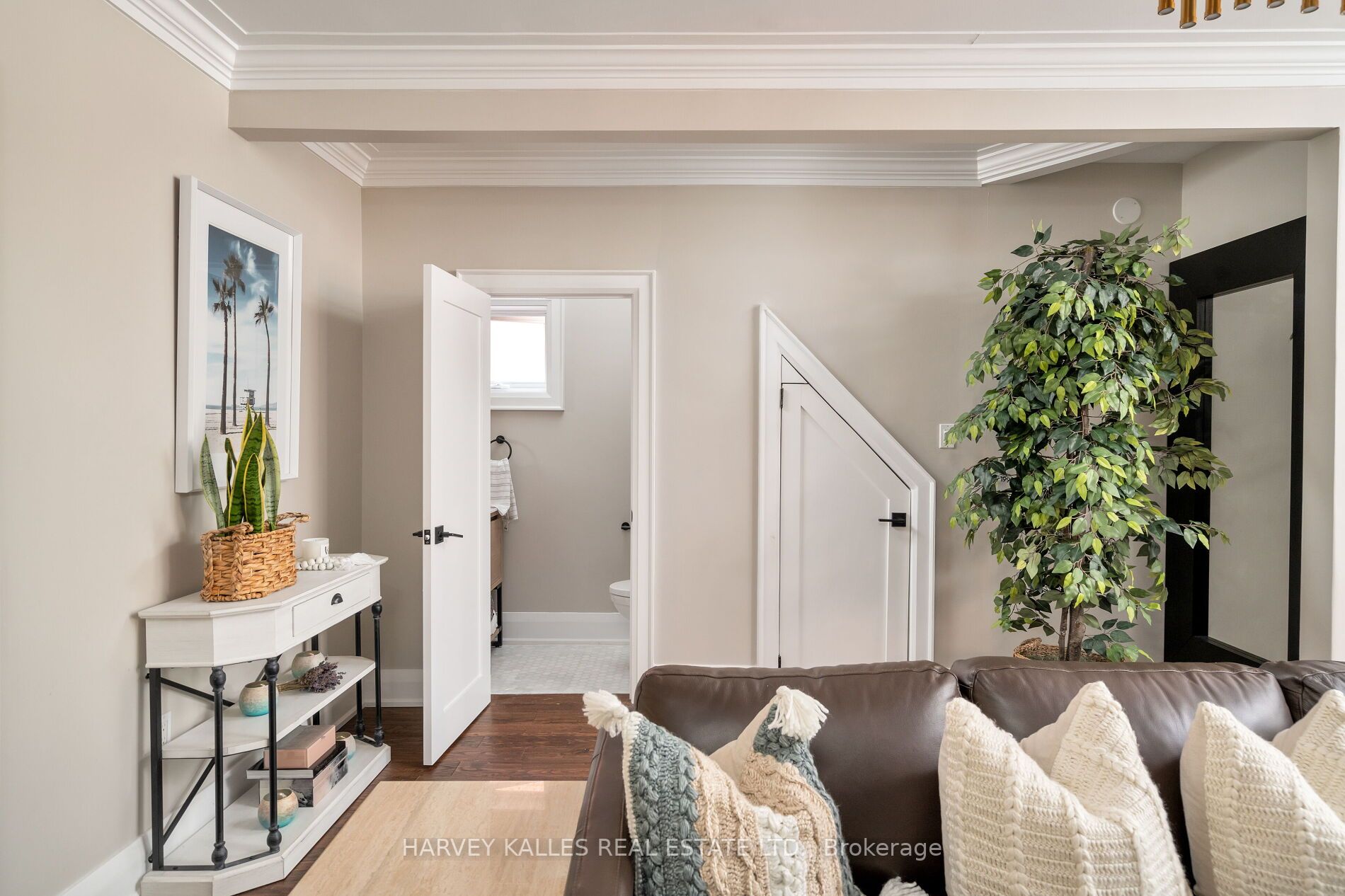 39 Standish Ave