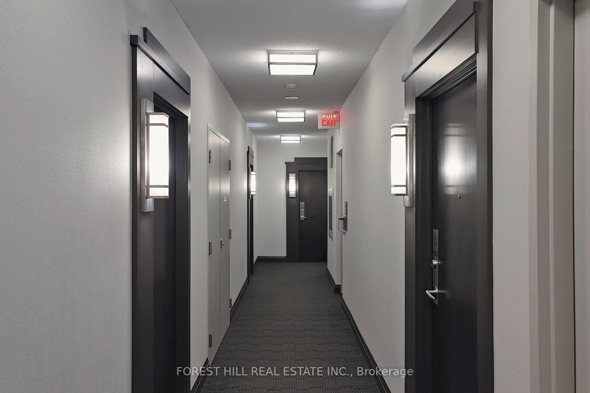 16 Yonge St, #2207