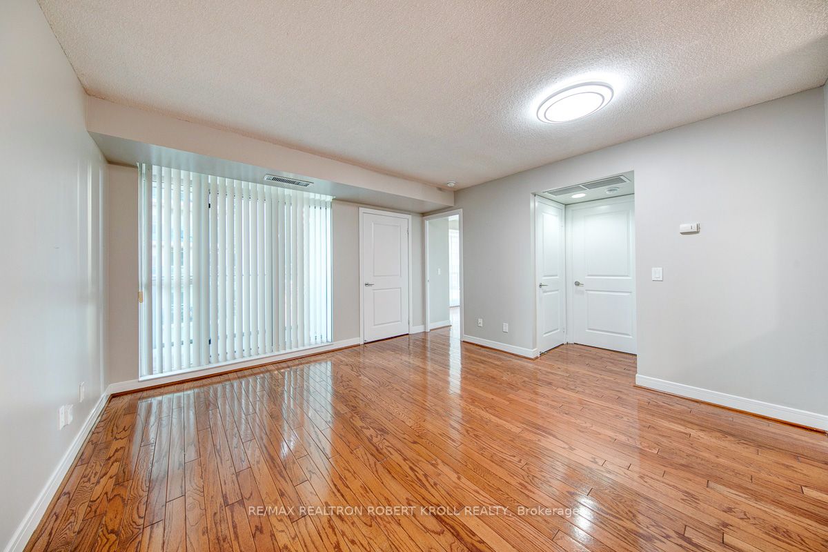 35 Bales Ave, #705