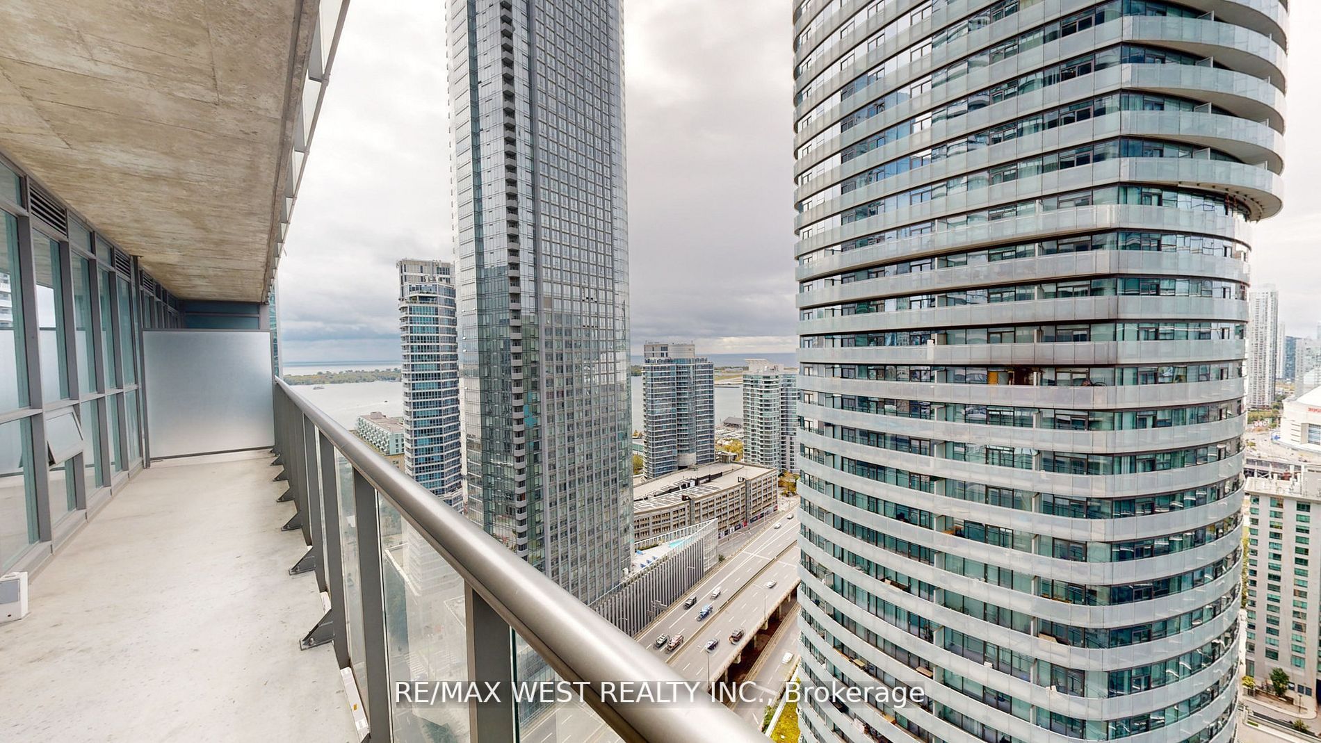 55 Bremner Blvd, #2601