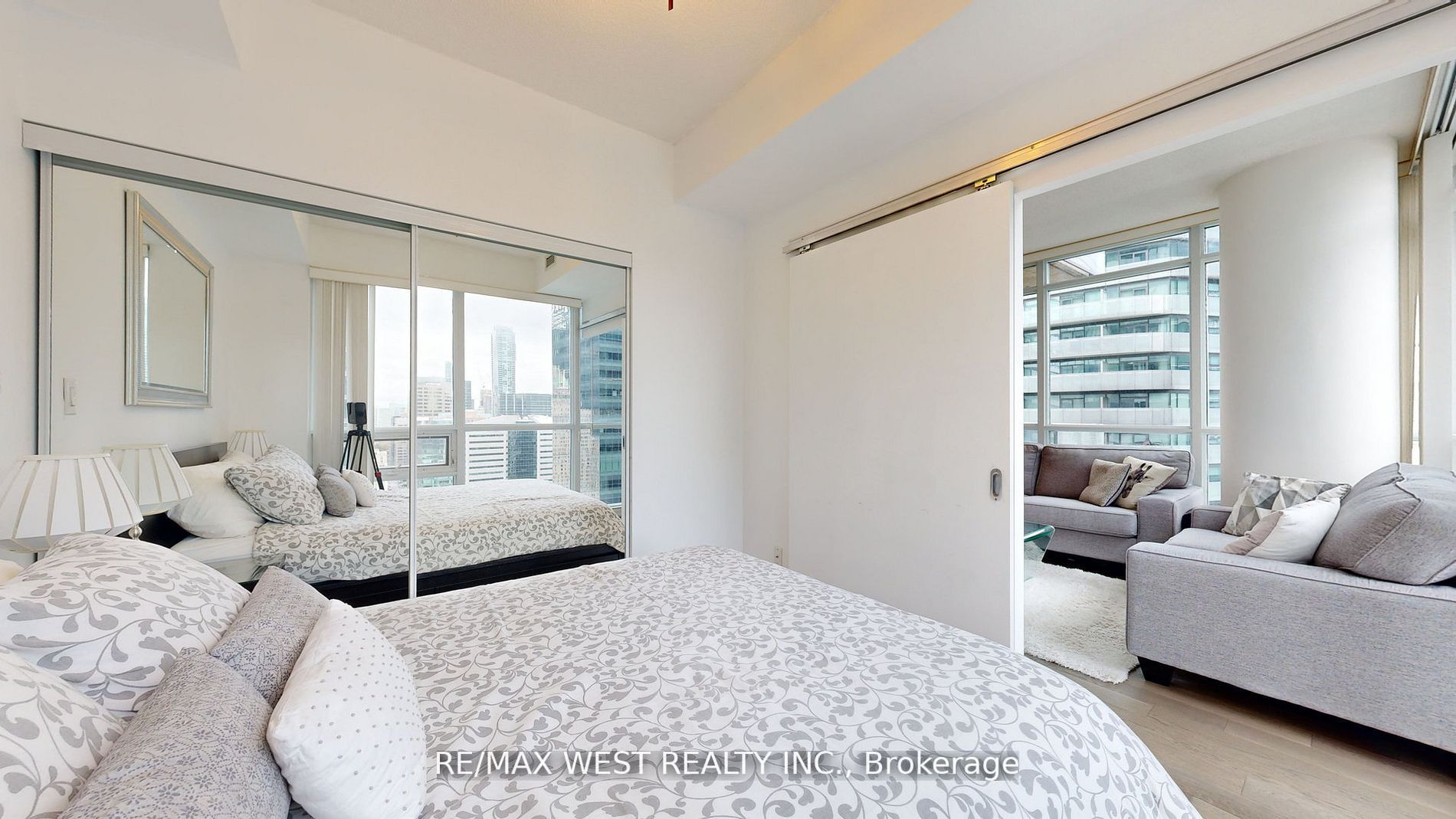 55 Bremner Blvd, #2601